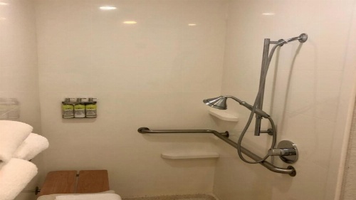 Holiday Inn Express Berkeley image 6