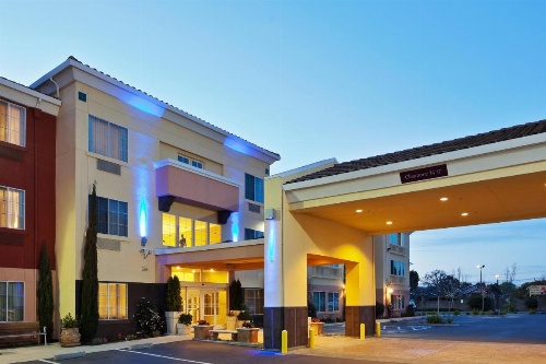 Holiday Inn Express Berkeley image 9